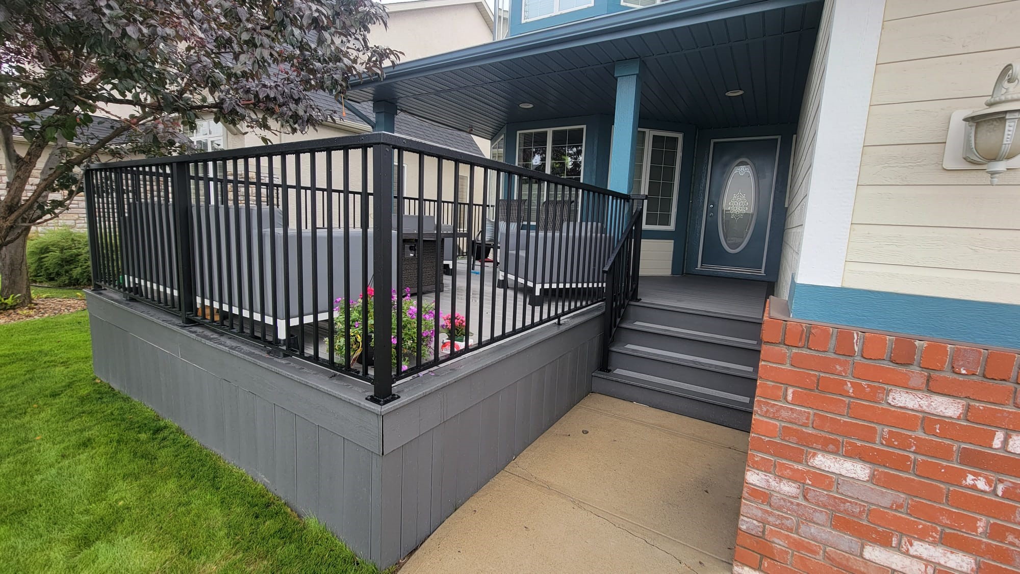 calagry composite deck